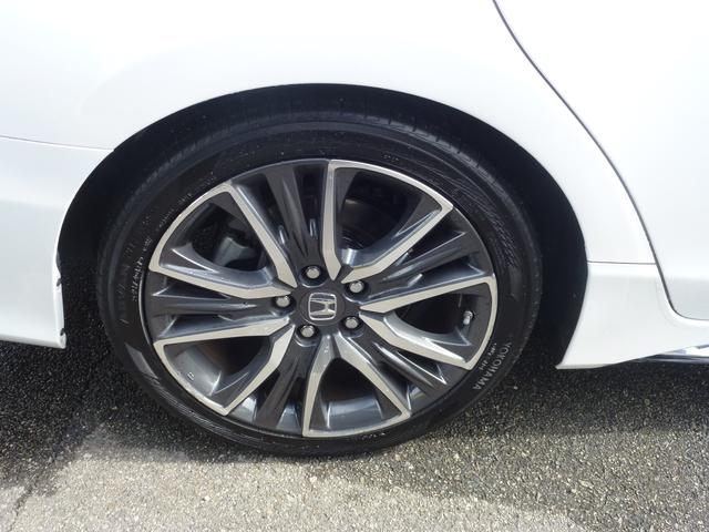 レジェンド ハイブリッドＥＸ　渋滞運転支援機能、パワートランク、メーカー純正ナビフルセグＴＶ、マルチビューカメラ、サイドエアバッグ＋サイドカーテンエアバッグ、ＣＤ／ＤＶＤ、シートヒーター、シートエアコン、本革シート（60枚目）