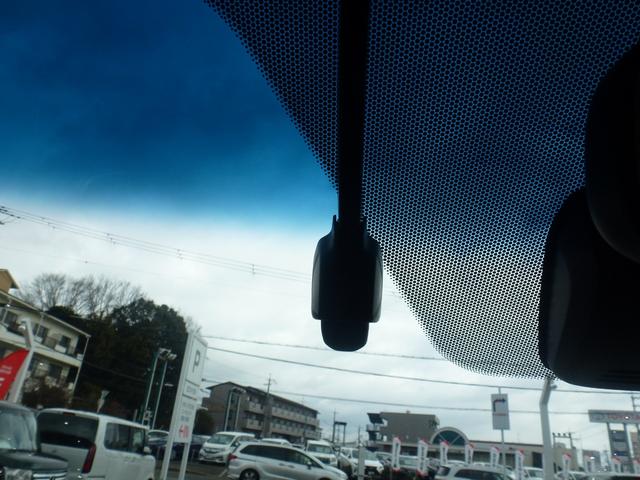 �O��Ƃ��i�r�A���^�����h���C�u���R�[�_�[�t���B�������̎������S�ł��B