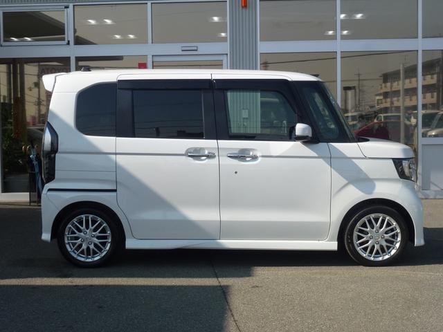 N-BOXカスタム Lターボ 9インチ純正ナビ 両側パワースライドドア リア席シートバックテーブル ETC CD DVD フルセグ アップルカープレイ(11枚目)