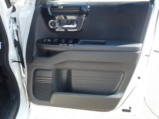 N-BOXカスタム Lターボ 9インチ純正ナビ 両側パワースライドドア リア席シートバックテーブル ETC CD DVD フルセグ アップルカープレイ(39枚目)