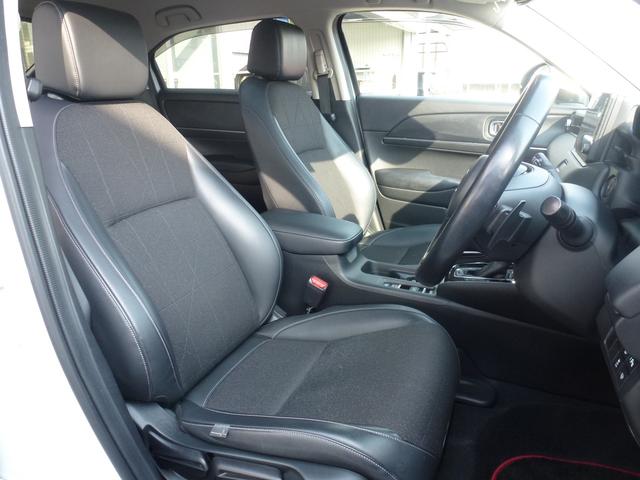 ヴェゼル ｅ：ＨＥＶＺ　ホンダ純正ギャザズナビゲーション９インチナビ，ＣＤ／ＤＶＤ、フルセグＴＶ、Ｍラック、ＵＳＢ、ＢＴＡ、バックカメラ、パーキングセンサー、運転席助手席シートヒーター、パワーデールゲート、ＬＥＤヘッドライト（24枚目）