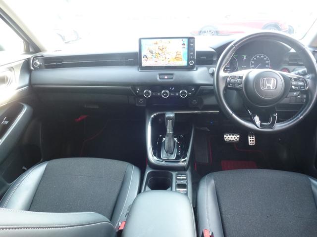 ヴェゼル ｅ：ＨＥＶＺ　ホンダ純正ギャザズナビゲーション９インチナビ，ＣＤ／ＤＶＤ、フルセグＴＶ、Ｍラック、ＵＳＢ、ＢＴＡ、バックカメラ、パーキングセンサー、運転席助手席シートヒーター、パワーデールゲート、ＬＥＤヘッドライト（25枚目）