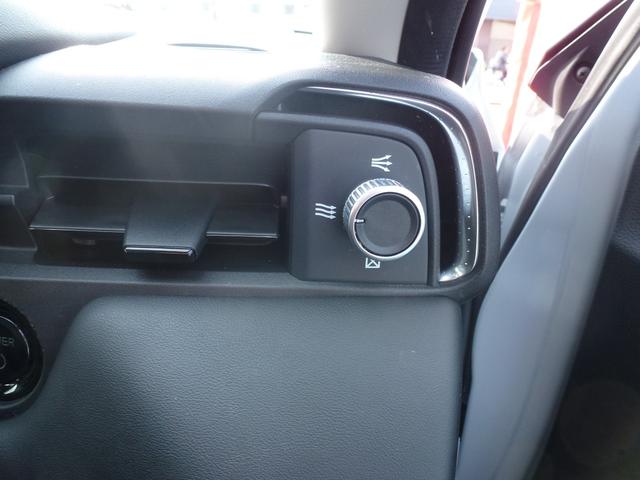 ヴェゼル ｅ：ＨＥＶＺ　ホンダ純正ギャザズナビゲーション９インチナビ，ＣＤ／ＤＶＤ、フルセグＴＶ、Ｍラック、ＵＳＢ、ＢＴＡ、バックカメラ、パーキングセンサー、運転席助手席シートヒーター、パワーデールゲート、ＬＥＤヘッドライト（35枚目）