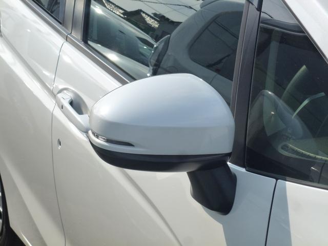 フィットハイブリッド Ｆパッケージ　純正８インチナビ　タイヤ４本新品　バックカメラ　純正フロントドラレコ　オートリトラミラー　ＥＴＣ　フルオートエアコン　禁煙車（38枚目）