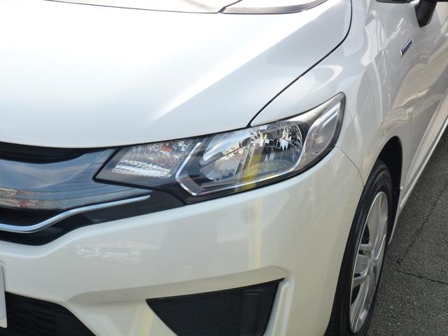 フィットハイブリッド Ｆパッケージ　純正８インチナビ　タイヤ４本新品　バックカメラ　純正フロントドラレコ　オートリトラミラー　ＥＴＣ　フルオートエアコン　禁煙車（41枚目）