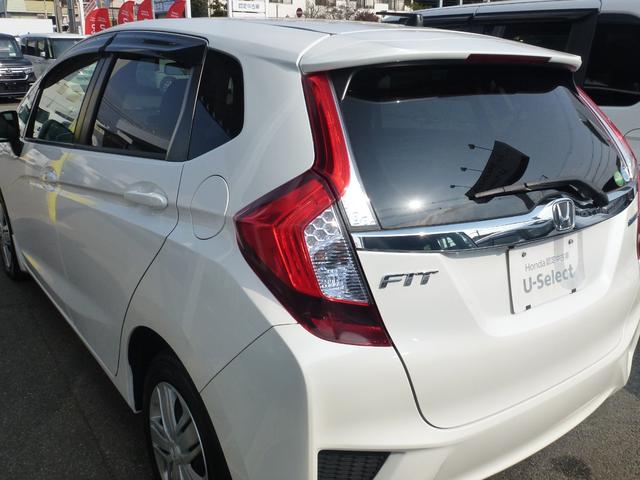 フィットハイブリッド Ｆパッケージ　純正８インチナビ　タイヤ４本新品　バックカメラ　純正フロントドラレコ　オートリトラミラー　ＥＴＣ　フルオートエアコン　禁煙車（42枚目）