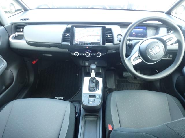 フィット e:HEVベーシック ホンダセンシング 純正8インチギャザズナビ USB バックカメラ サイドカーテンエアバック DVD パーキングセンサー BluetoothAudio(4枚目)