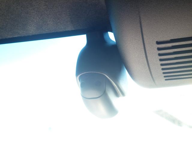 N-BOXカスタム L 純正ドライブレコーダー前後ナビ連動 純正8インチギャザズナビ シートヒーター 両側パワースライドドア DVD リア席シートバックテーブル フルセグ ブレーキホールド(4枚目)