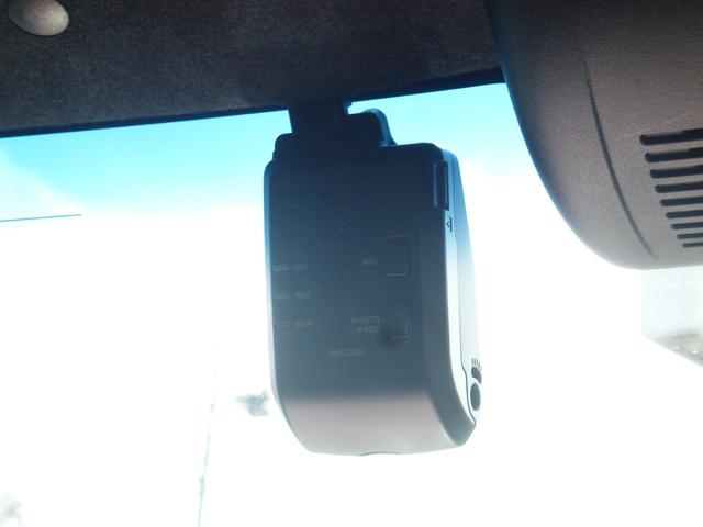 Ｎ－ＢＯＸカスタム Ｌターボ　純正ナビ　シートヒーター　純正ドラレコ前後　パドルシフト　サイドカーテンエアバック　ＥＴＣ　両側パワースライドドア　電子パーキングブレーキ　ＬＥＤヘッドライト　ＤＶＤ　ＣＤ（7枚目）