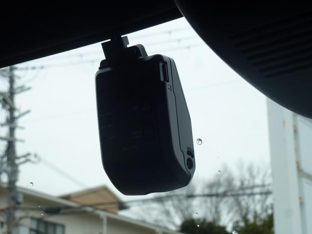 N-BOXカスタム ターボコーディネートスタイル 純正ドライブレコーダー前後 純正8インチギャザズナビ サイドカーテンエアバック 両側パワースライドドア Bluetoothaudio シートヒーター リア席サンシェード パドルシフト(7枚目)