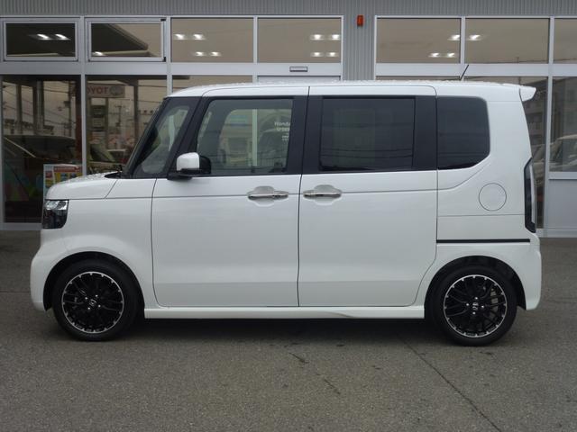 N-BOXカスタム ターボコーディネートスタイル 純正ドライブレコーダー前後 純正8インチギャザズナビ サイドカーテンエアバック 両側パワースライドドア Bluetoothaudio シートヒーター リア席サンシェード パドルシフト(12枚目)