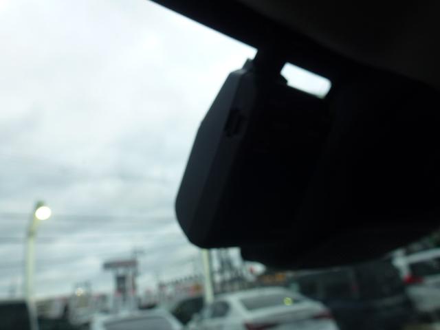 ヴェゼル ｅ：ＨＥＶＺ　全周囲カメラ　ワイヤレス充電器　純正ドラレコ３カメラ　サイドカーテンエアバックブレーキホールド　ＵＳＢ　ステアリングヒーター　パワーテールゲート（7枚目）