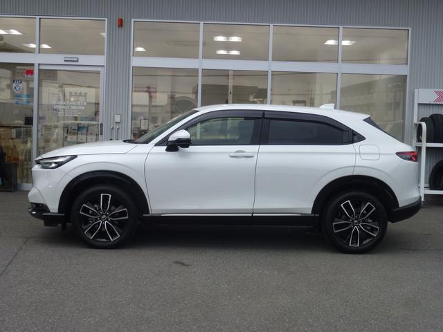 ヴェゼル ｅ：ＨＥＶＺ　全周囲カメラ　ワイヤレス充電器　純正ドラレコ３カメラ　サイドカーテンエアバックブレーキホールド　ＵＳＢ　ステアリングヒーター　パワーテールゲート（10枚目）