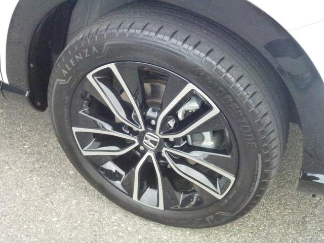 ヴェゼル ｅ：ＨＥＶＺ　全周囲カメラ　ワイヤレス充電器　純正ドラレコ３カメラ　サイドカーテンエアバックブレーキホールド　ＵＳＢ　ステアリングヒーター　パワーテールゲート（50枚目）