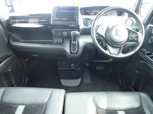 Ｎ－ＢＯＸカスタム Ｌターボ　パドルシフト　サイドカーテンエアバック　両側パワースライドドア　オートリトラミラー　シートバックテーブル　シートヒーター（7枚目）