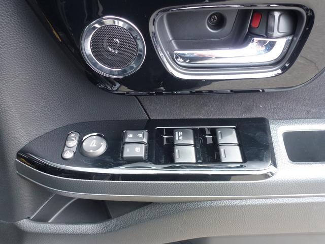 Ｎ－ＢＯＸカスタム Ｌターボ　パドルシフト　サイドカーテンエアバック　両側パワースライドドア　オートリトラミラー　シートバックテーブル　シートヒーター（35枚目）