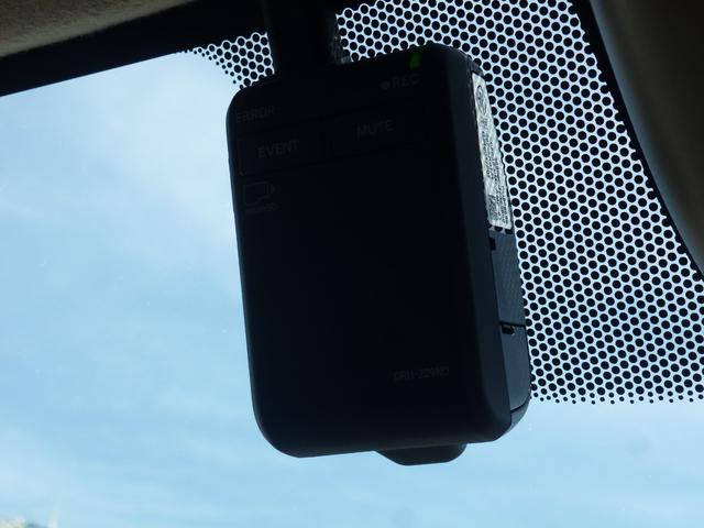 �O��Ƃ��i�r�A���^�����h���C�u���R�[�_�[�t���B�������̎������S�ł��B