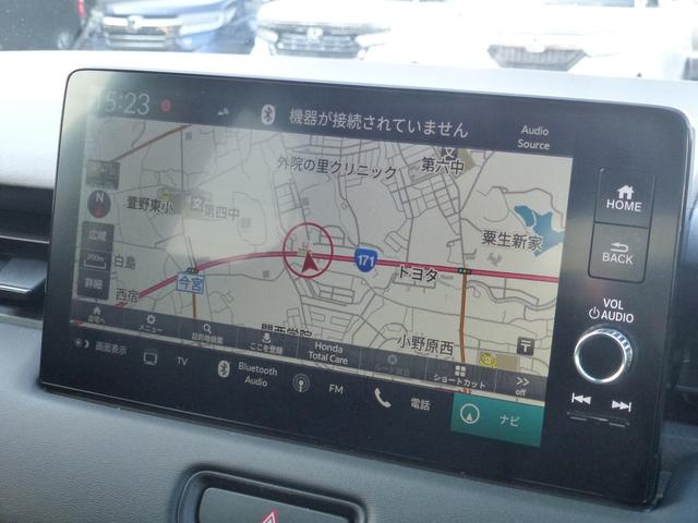 ヴェゼル ｅ：ＨＥＶＸ　純正９インチギャザズナビ　ワイヤレス充電器　サイドカーテンエアバック　電子パーキングブレーキ　パーキングセンサー　Ｂｌｕｅｔｏｏｔｈａｕｄｉｏ　ＥＴＣ２．０（6枚目）