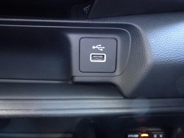 ヴェゼル ｅ：ＨＥＶＸ　純正９インチギャザズナビ　ワイヤレス充電器　サイドカーテンエアバック　電子パーキングブレーキ　パーキングセンサー　Ｂｌｕｅｔｏｏｔｈａｕｄｉｏ　ＥＴＣ２．０（29枚目）