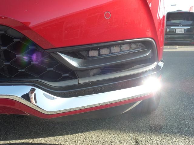 ヴェゼル ｅ：ＨＥＶＸ　純正９インチギャザズナビ　ワイヤレス充電器　サイドカーテンエアバック　電子パーキングブレーキ　パーキングセンサー　Ｂｌｕｅｔｏｏｔｈａｕｄｉｏ　ＥＴＣ２．０（49枚目）