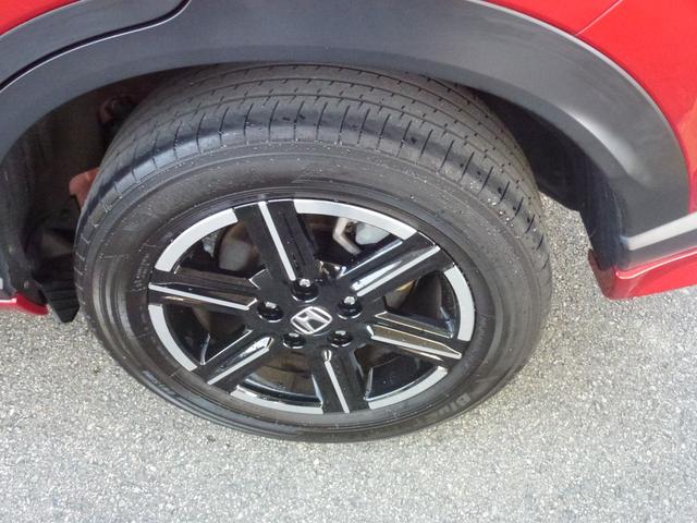 ヴェゼル ｅ：ＨＥＶＸ　純正９インチギャザズナビ　ワイヤレス充電器　サイドカーテンエアバック　電子パーキングブレーキ　パーキングセンサー　Ｂｌｕｅｔｏｏｔｈａｕｄｉｏ　ＥＴＣ２．０（55枚目）