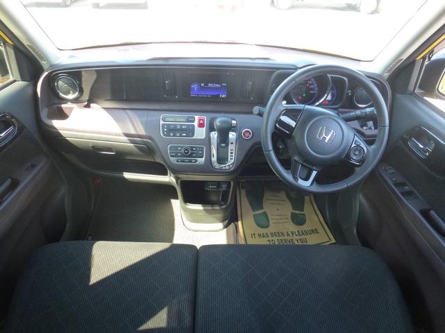 N-ONE プレミアムツアラー・Lパッケージ タイヤ4本新品 純正ディスプレイオーディオ 純正フロントドラレコ パドルシフト サイドカーテンエアバック 2トーンカラー CD HIDヘッドライト(7枚目)