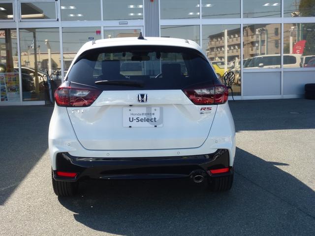 フィット ｅ：ＨＥＶＲＳ　純正ドラレコ前後ナビ連動　純正９インチギャザズナビ　サイドカーテンエアバック　パーキングセンサー　ＵＳＢ　電子パーキングブレーキ　パドルシフト　ＤＶＤ　バックカメラ（14枚目）