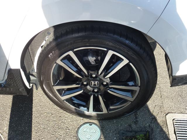 フィット ｅ：ＨＥＶＲＳ　純正ドラレコ前後ナビ連動　純正９インチギャザズナビ　サイドカーテンエアバック　パーキングセンサー　ＵＳＢ　電子パーキングブレーキ　パドルシフト　ＤＶＤ　バックカメラ（52枚目）