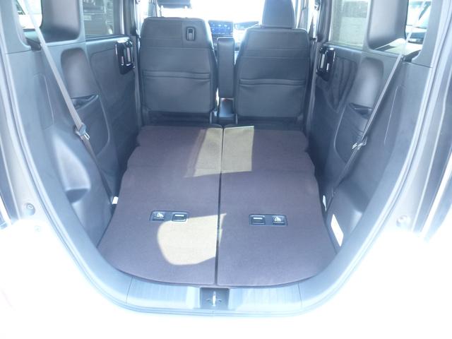 Ｎ－ＢＯＸカスタム Ｇ・Ｌターボホンダセンシング　２トーンカラースタイル　バーバパパフロアマット　パドルシフト　サイドカーテンエアバック　両側パワースライドドア　純正９インチギャザズナビ　リア席サンシェード　ＵＳＢ（19枚目）
