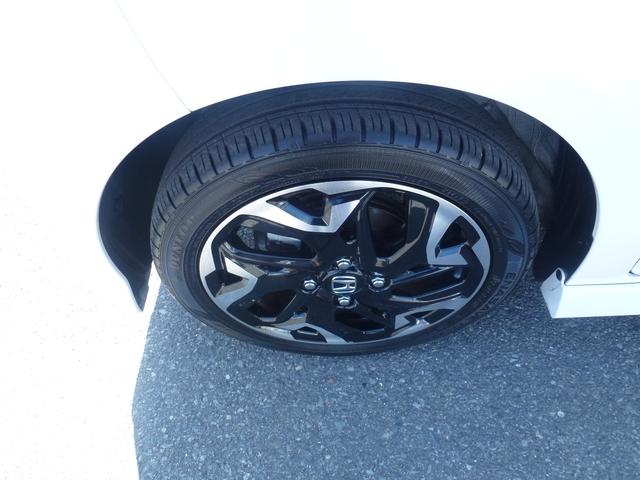 Ｎ－ＢＯＸカスタム Ｇ・Ｌターボホンダセンシング　２トーンカラースタイル　バーバパパフロアマット　パドルシフト　サイドカーテンエアバック　両側パワースライドドア　純正９インチギャザズナビ　リア席サンシェード　ＵＳＢ（42枚目）