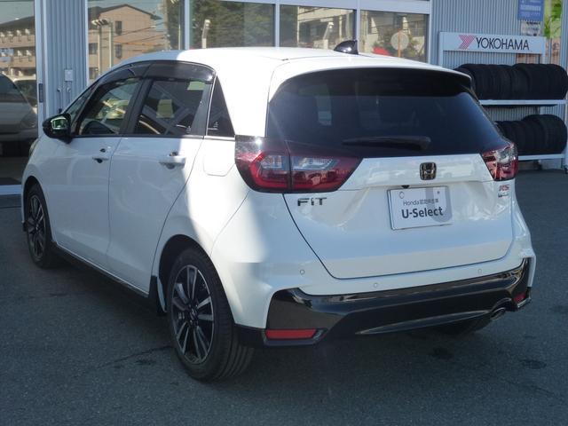 フィット ｅ：ＨＥＶＲＳ　純正ドラレコ前後　純正ナビ　ＥＴＣ２．０　バックカメラ　ＬＥＤヘッドライト　サイドカーテンエアバック　フルオートエアコン　電子パーキングブレーキ　禁煙車（16枚目）