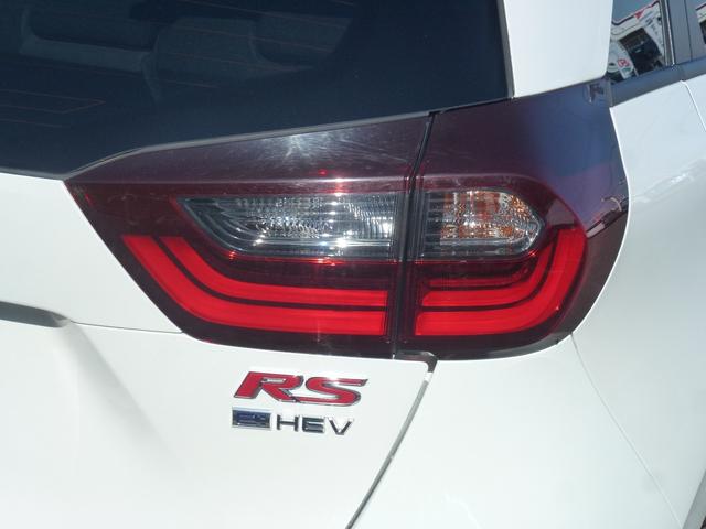 フィット ｅ：ＨＥＶＲＳ　純正ドラレコ前後　純正ナビ　ＥＴＣ２．０　バックカメラ　ＬＥＤヘッドライト　サイドカーテンエアバック　フルオートエアコン　電子パーキングブレーキ　禁煙車（51枚目）