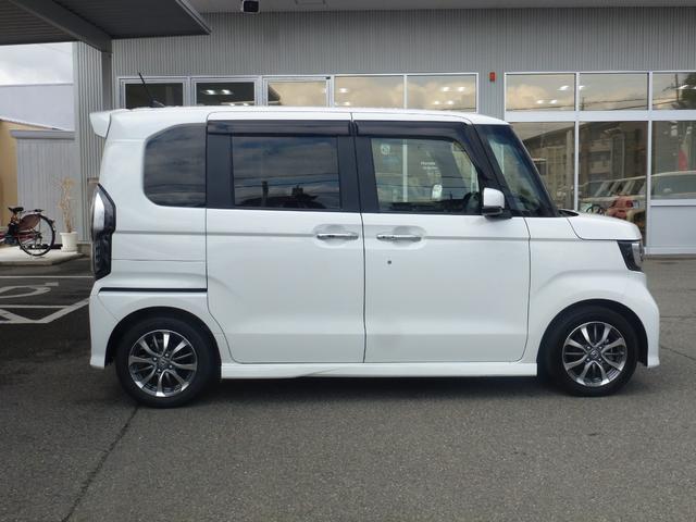 Ｎ－ＢＯＸカスタム Ｌ　純正ナビ　シートヒーター　オートリトラミラー　パーキングセンサー　バックカメラ　ＬＥＤヘッドライト　シートバックテーブル　サイドカーテンエアバック　両側パワースライドドア（11枚目）