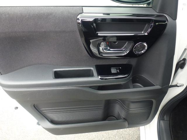 Ｎ－ＢＯＸカスタム Ｌ　純正ナビ　シートヒーター　オートリトラミラー　パーキングセンサー　バックカメラ　ＬＥＤヘッドライト　シートバックテーブル　サイドカーテンエアバック　両側パワースライドドア（42枚目）