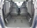 フル乗車時でも十分な荷室です。