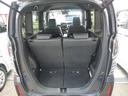 フル乗車時でも十分な荷室です。