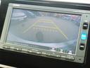 バック駐車が苦手な方や、初めてのお車で不安な方でも後方をナビ画面に映してくれるので、ラクラク停められます。