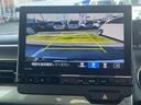 バック駐車が苦手な方や、初めてのお車で不安な方も安心。後方の映像をナビ画面に表示するため、周囲を確認しながらスムーズに駐車できます。