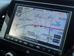 �ۥ���������㥶���Υ��꡼�ʥ���ܼ֤Ǥ����Ͽޥǡ����ξ����̤両�����ԡ��ɤ�®����̥��Ū�Ǥ������ƹԤ����䡢�Τ�ʤ�ƻ�Ǥ�¿�����Ŭ�ʥɥ饤�֤򤪳ڤ��ߤ��������ޤ��� 3