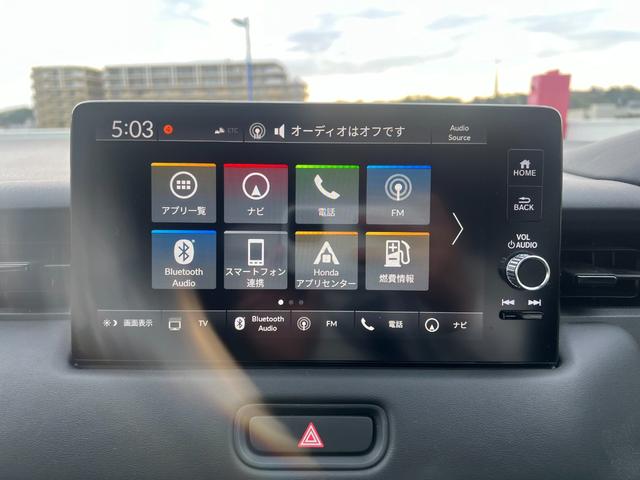 ヴェゼル ｅ：ＨＥＶＺ　純正９インチナビゲーション　電子パーキングブレーキ　ブラインドスポットインフォメーション　電動テールゲート　パーキングセンサー　前席シートヒーター　バックカメラ　ＥＴＣ２．０　禁煙車　ワンオーナー（12枚目）