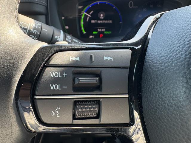 ステップワゴン ｅ：ＨＥＶスパーダ　純正１１．４インチナビ　ＣＤ　ＤＶＤ　ＲＡＤＩＯ　フルセグ　Ｂｌｕｅｔｏｏｔｈ　バックカメラ　マルチビューカメラ　シートヒーター　フルオートエアコン　リアクーラー　パワーテールゲート（24枚目）