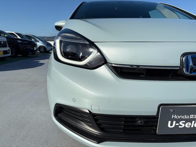 フィット ｅ：ＨＥＶホーム　純正ホンダコネクトナビ　Ｂｌｕｅｔｏｏｔｈ　ラジオ　フルセグ　バックカメラ　フルオートエアコン　ＡＣＣ　フロアマット　ＥＴＣ（36枚目）
