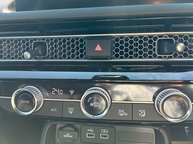 シビック ＥＸ　純正コネクトナビ　ＴＶ　ＲＡＤＩＯ　Ｂｌｕｅｔｏｏｔｈ　バックカメラ　ドラレコ　フルオートエアコン　ＥＴＣ　ドアバイザー　フロアマット（15枚目）