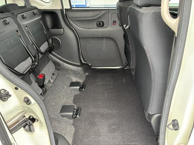 Ｎ－ＢＯＸカスタム ＧＳＳパッケージ　純正７インチナビ　ＣＤ　ＤＶＤ　ＡＭ　ＦＭ　Ｂｌｕｅｔｏｏｔｈ　バックカメラ　フルオートエアコン　両側電動パワースライドドア　ＥＴＣ（17枚目）