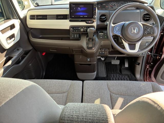 Ｎ－ＢＯＸ Ｌ　純正ナビ　ＣＤ　ＤＶＤ　ＡＭ　ＦＭ　フルセグ　ミュージックラック　Ｂｌｕｅｔｏｏｔｈ　バックカメラ　シートヒーター　シートバックテーブル　左側電動パワースライドドア（3枚目）