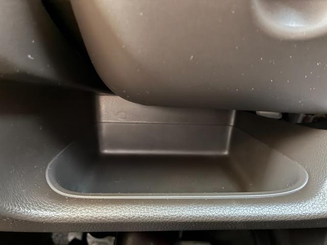 Ｎ－ＢＯＸ Ｌ　純正ナビ　ＣＤ　ＤＶＤ　ＡＭ　ＦＭ　フルセグ　ミュージックラック　Ｂｌｕｅｔｏｏｔｈ　バックカメラ　シートヒーター　シートバックテーブル　左側電動パワースライドドア（24枚目）