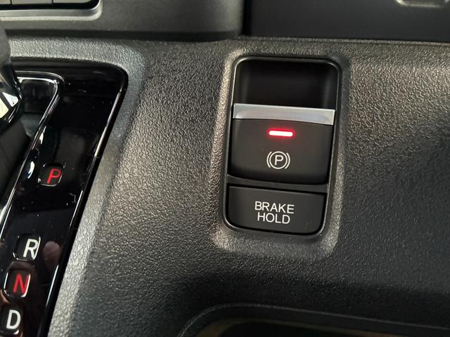 N-BOXカスタム ターボ 純正ナビ TV フルセグ Bluetooth AM FM バックカメラ シートヒーター フルオートエアコン 電子パーキング ETC 両側電動パワースライドドア 前後ドラレコ(25枚目)