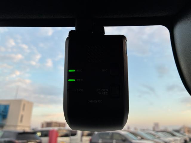 N-BOXカスタム ターボ 純正ナビ TV フルセグ Bluetooth AM FM バックカメラ シートヒーター フルオートエアコン 電子パーキング ETC 両側電動パワースライドドア 前後ドラレコ(32枚目)