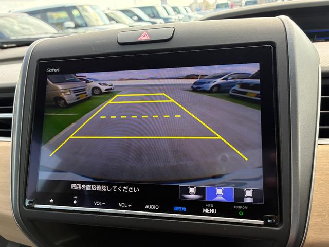 フリードハイブリッド ハイブリッド・Gホンダセンシング 純正9インチナビ CD DVD AM FM フルセグ Bluetooth バックカメラ ETC 両側電動パワースライドドア フルオートエアコン フロアマット ドアバイザー(13枚目)