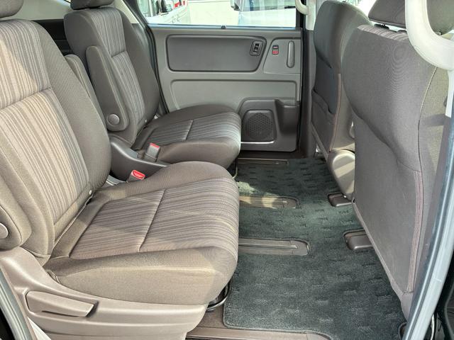 フリードハイブリッド ハイブリッド・Gホンダセンシング 純正9インチナビ CD DVD AM FM フルセグ Bluetooth バックカメラ ETC 両側電動パワースライドドア フルオートエアコン フロアマット ドアバイザー(16枚目)